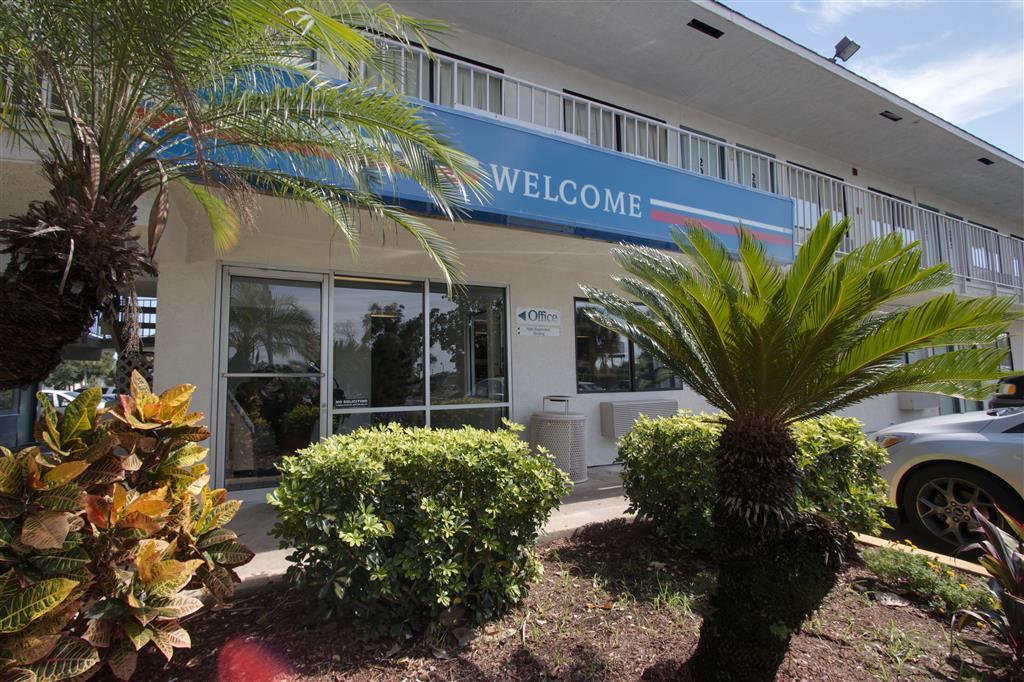 Rodeway Inn Kissimmee Maingate West - Free Theme Park Shuttle Orlando Exterior photo